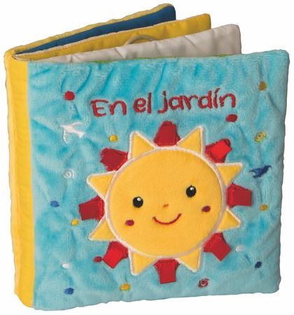 En el jardín - Aparicio Distributors, Inc.